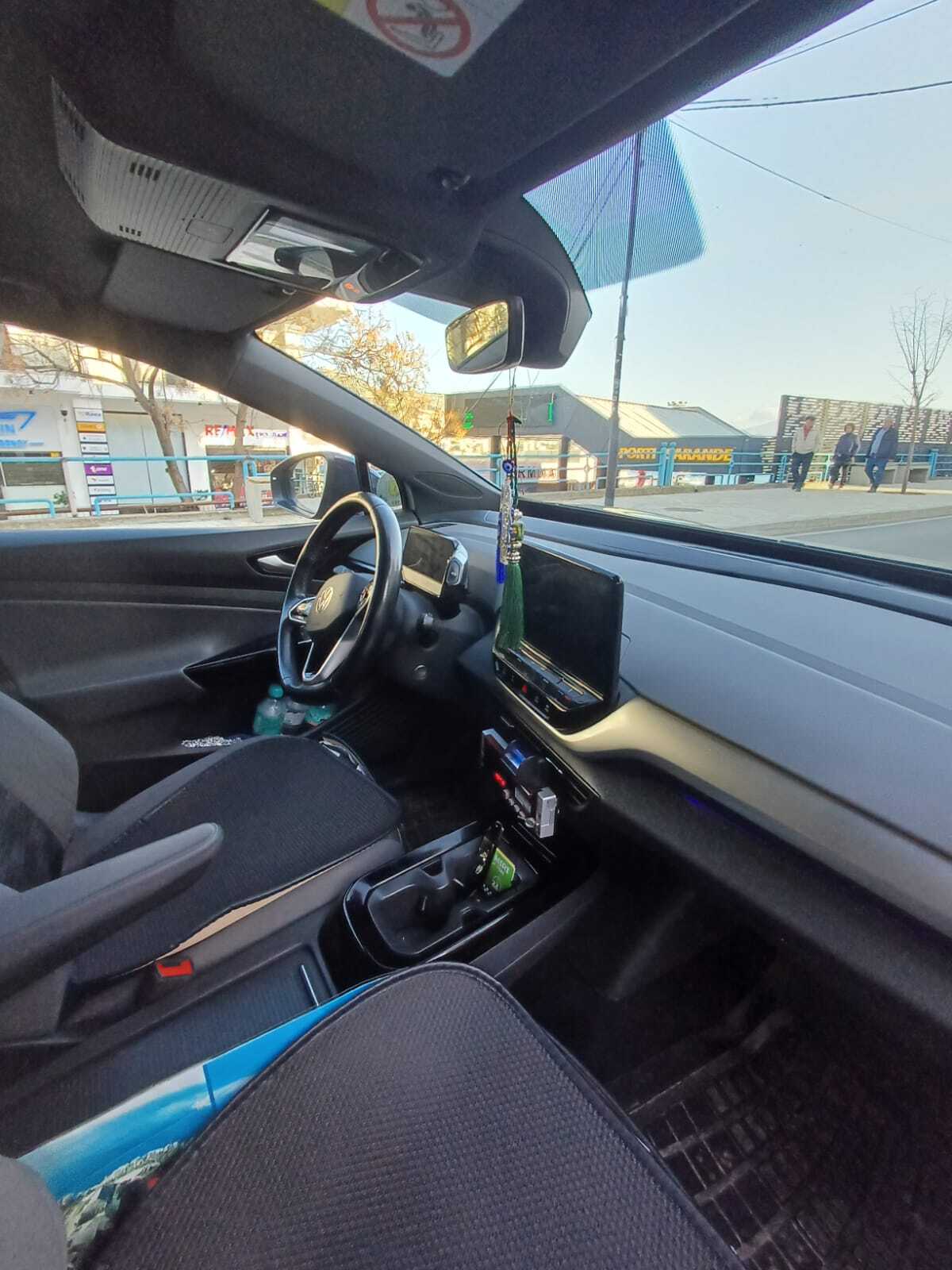 Electric taxi Saranda